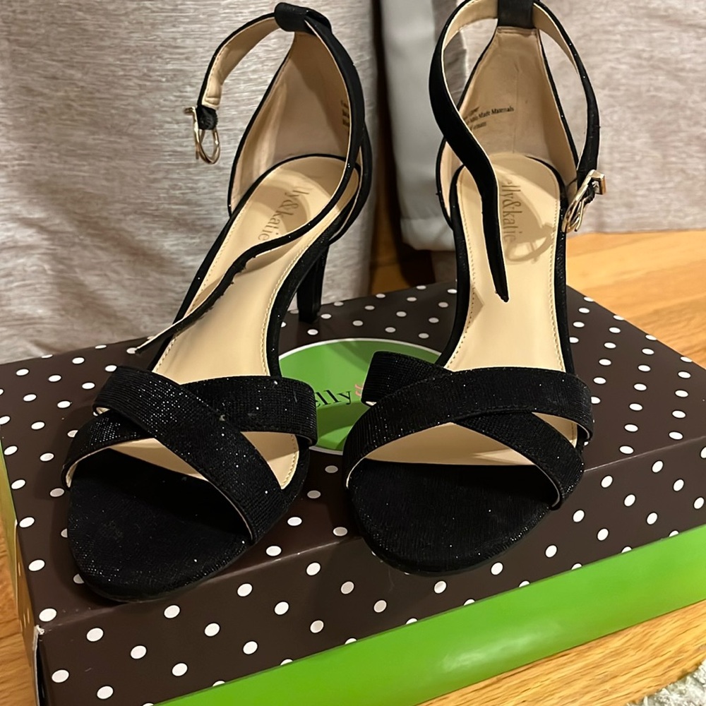 Black dress sandals